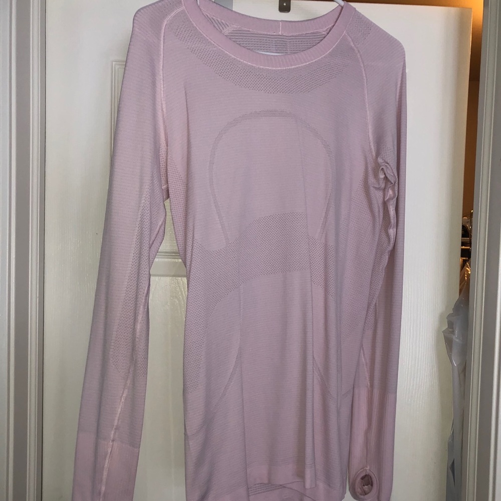 lululemon long sleeve - Picture 1 of 1